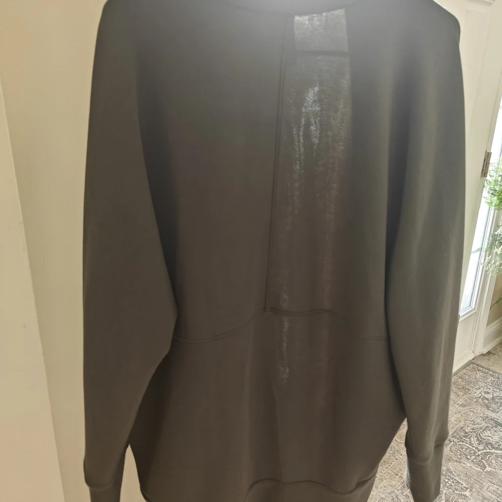 SPANX Cardigan In Cacoon Green - Picture 4 of 8